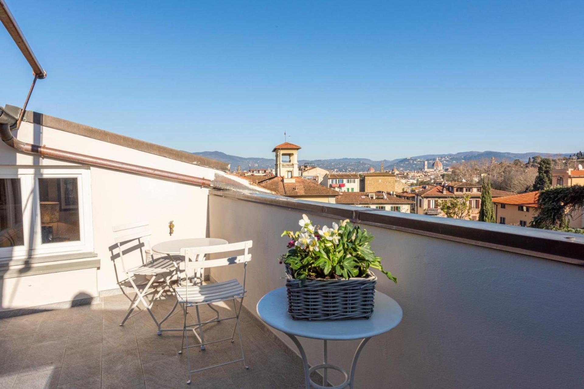 Florence- Heaven's Touch Penthouse *