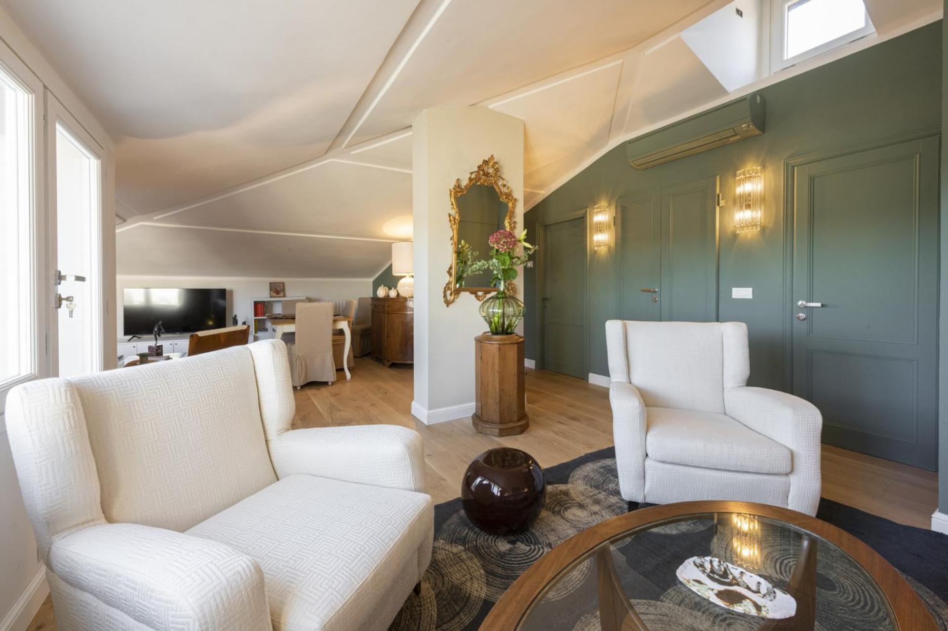 Florence- Heaven's Touch Penthouse Apartment Florence